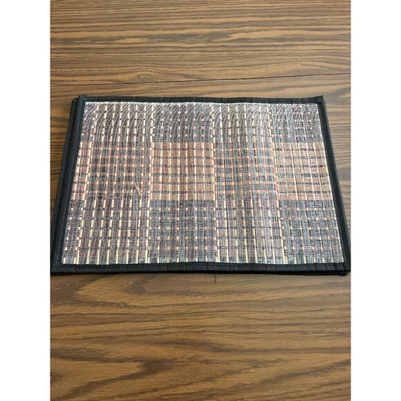 Set of four rectangular placemats 12”x17” - Picture 2 of 7